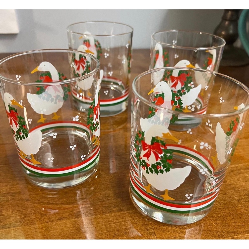 Vintage Libby Christmas Goose‎ Glasses Set 4 Holiday Wreath Lowball Rock Tumbler